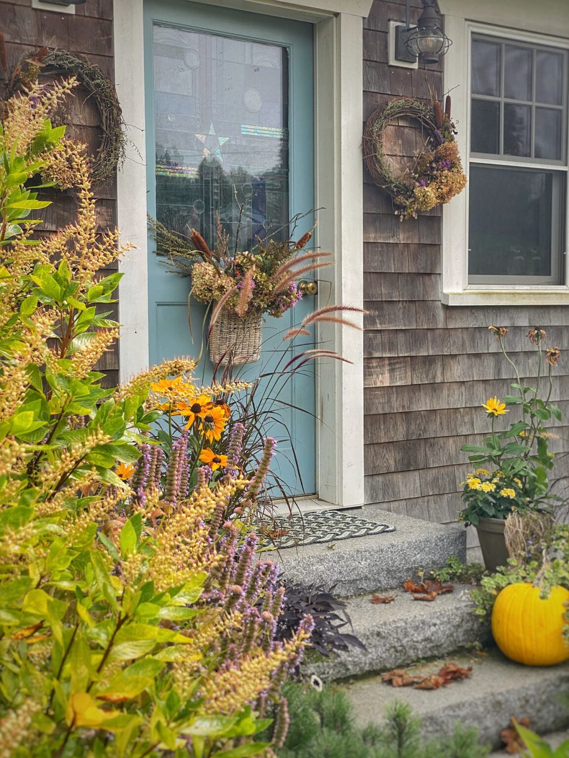 Create A Warm Fall Welcome Using Foraged and Natural Elements - Molly ...