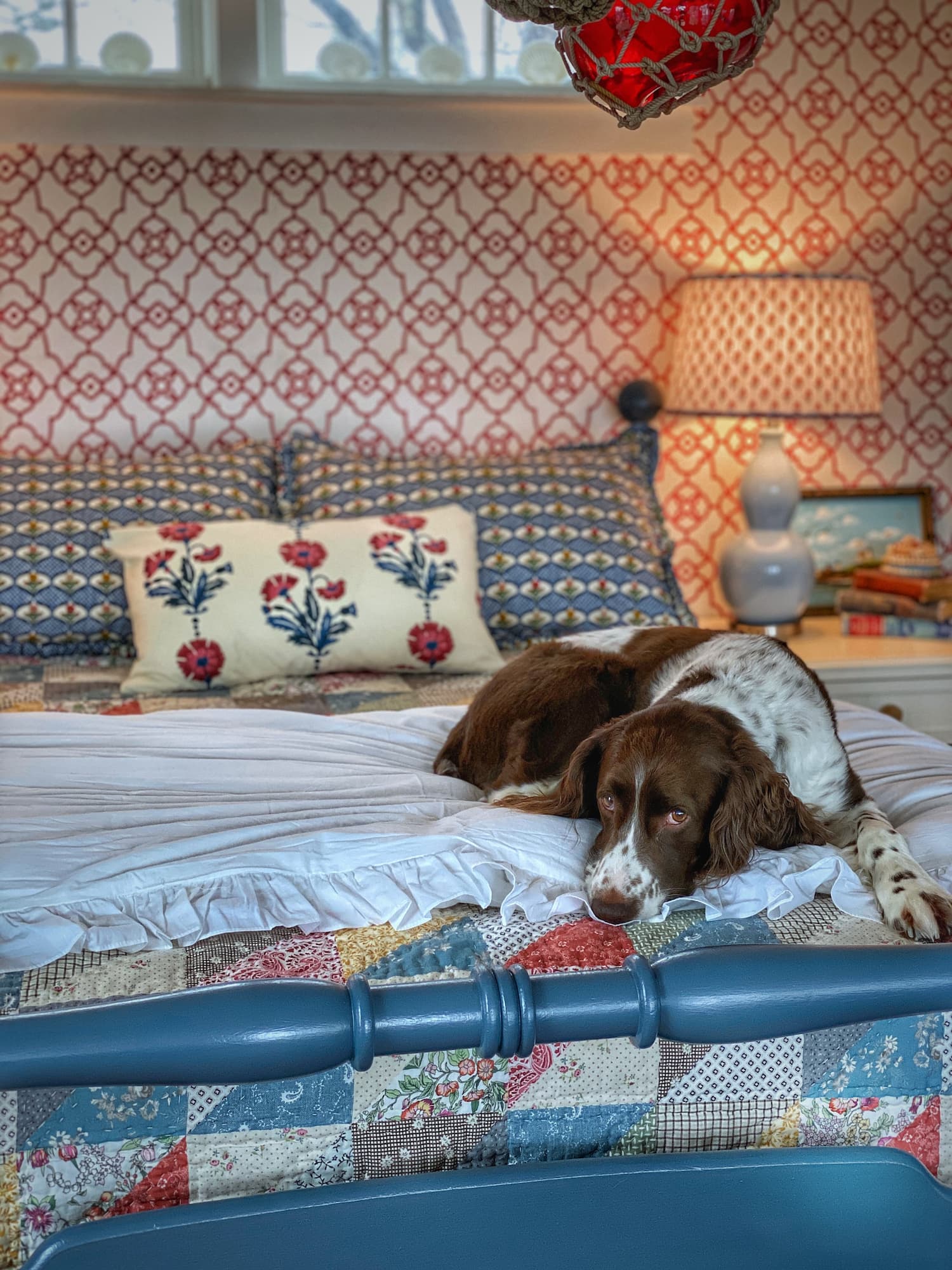A Spring Bed Nook Refresh Inspires Sweet Dreams For Guests - Molly in Maine