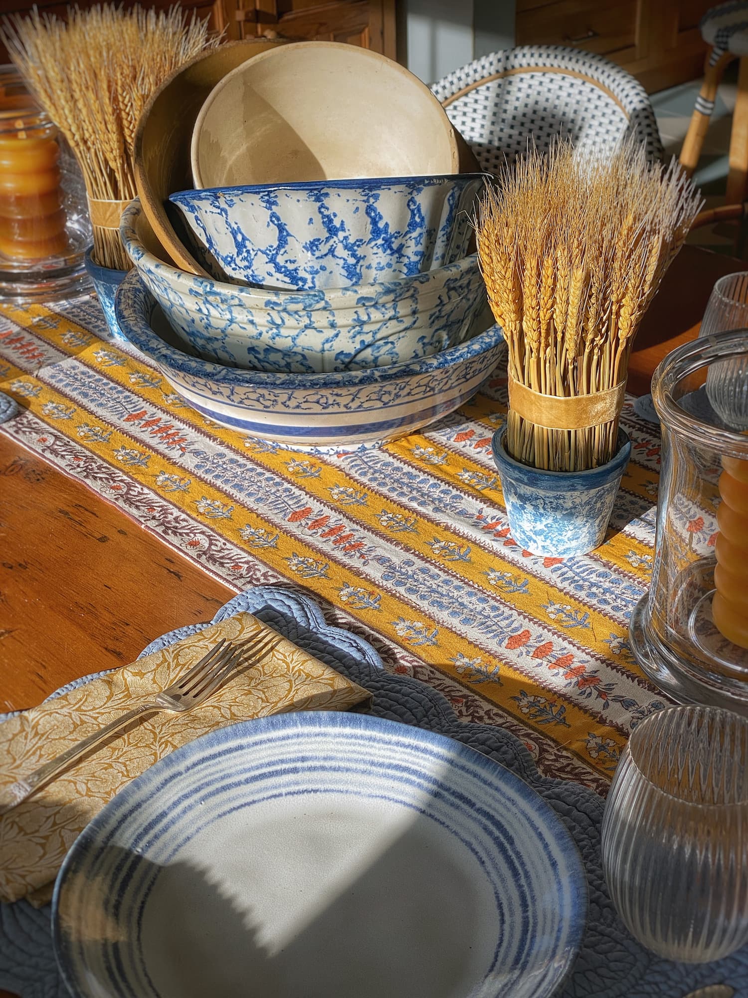 A Cozy Coastal Maine Fall Table — Warm Autumn Colors and a Simple ...