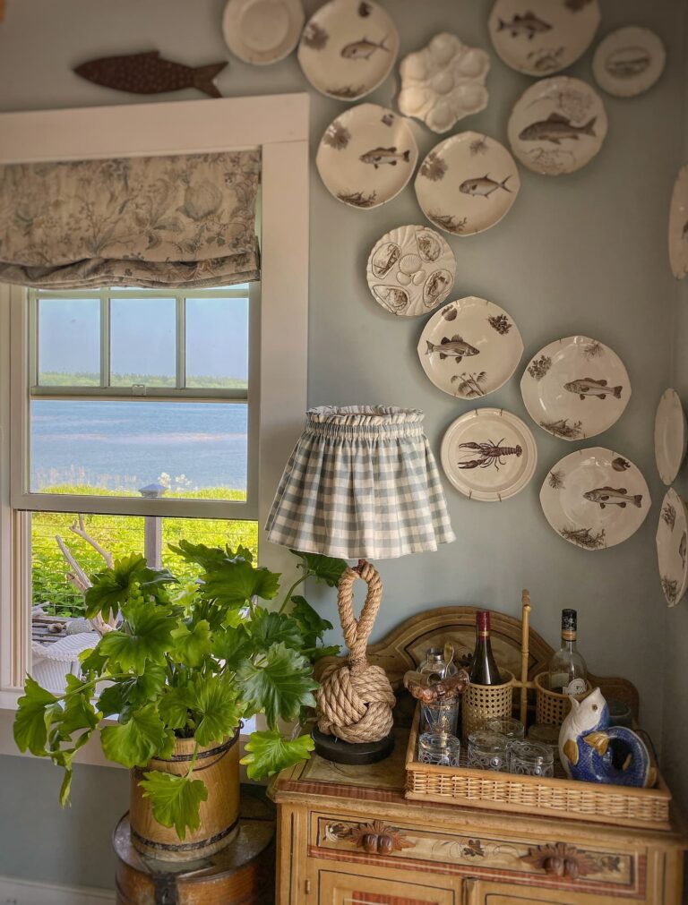 How to Sew an Easy Cottage-Style Slipcover for a Lampshade