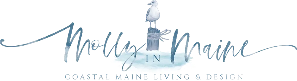 molly in maine logo
